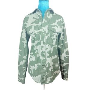 Free People Men’s XS Sage Green Camo Button-Up Denim Shirt